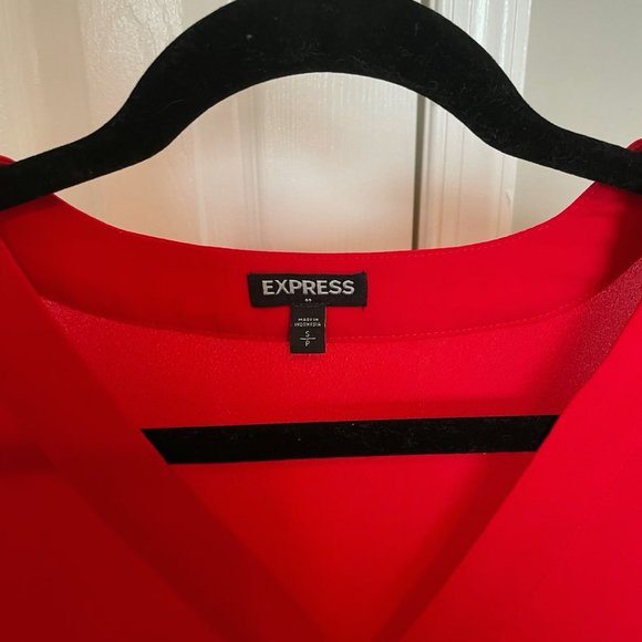 Express Blouse - Picture 3 of 3